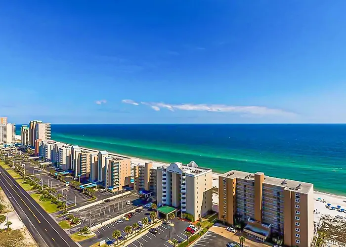 Beachview With Shared Indoor And Outdoor Pool Acces And Wifi Holiday home