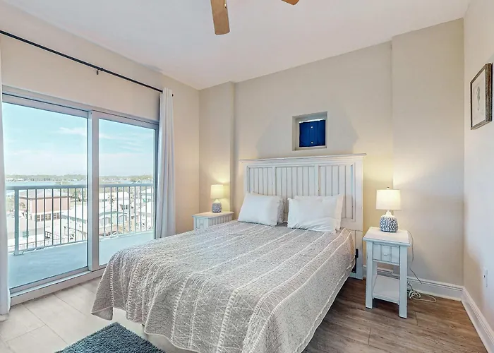 Beachview With Shared Indoor And Outdoor Pool Acces And Wifi *