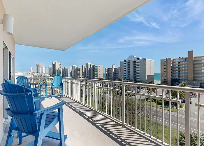 Holiday home Beachview With Shared Indoor And Outdoor Pool Acces And Wifi
