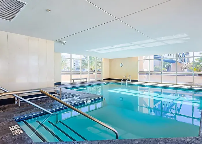 Beachview With Shared Indoor And Outdoor Pool Acces And Wifi Holiday home