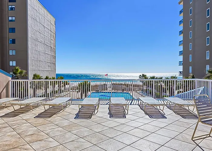 Beachview With Shared Indoor And Outdoor Pool Acces And Wifi *